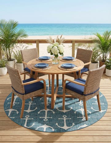 7' 10 x 7' 10 Easy-Clean Coastal Indoor / Outdoor Round Rug