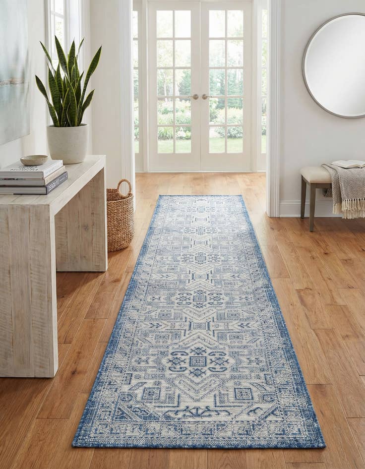 Detail image of 2' 7 x 12'  Washable Aztec Indoor / Outdoor Runner Rug