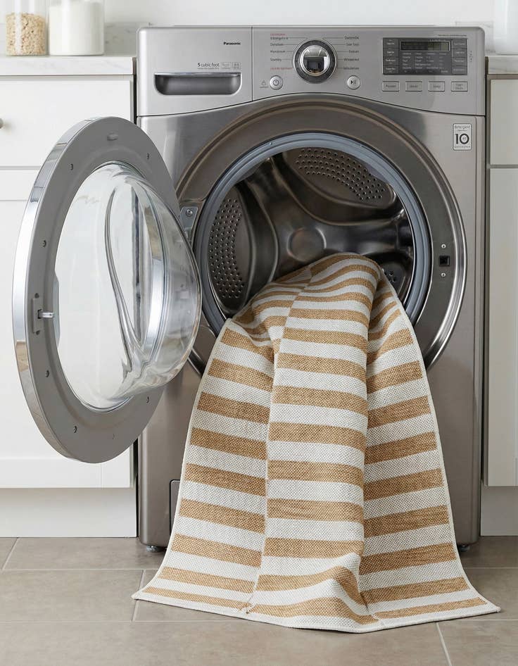 Detail image of 2' x 3'  Washable Striped Indoor / Outdoor Rug