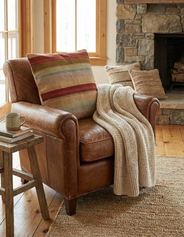 2' 3 x 2' 4 Hand Woven Pillow Wool Square Rug