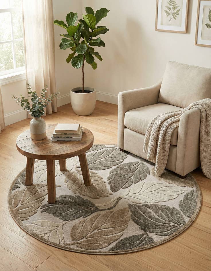 Detail image of 5' 3 x 5' 3  Washable Botanical Indoor / Outdoor Round Rug