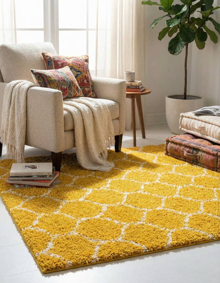 Detail image of  4' x 4' Lattice Shag Square Rug
