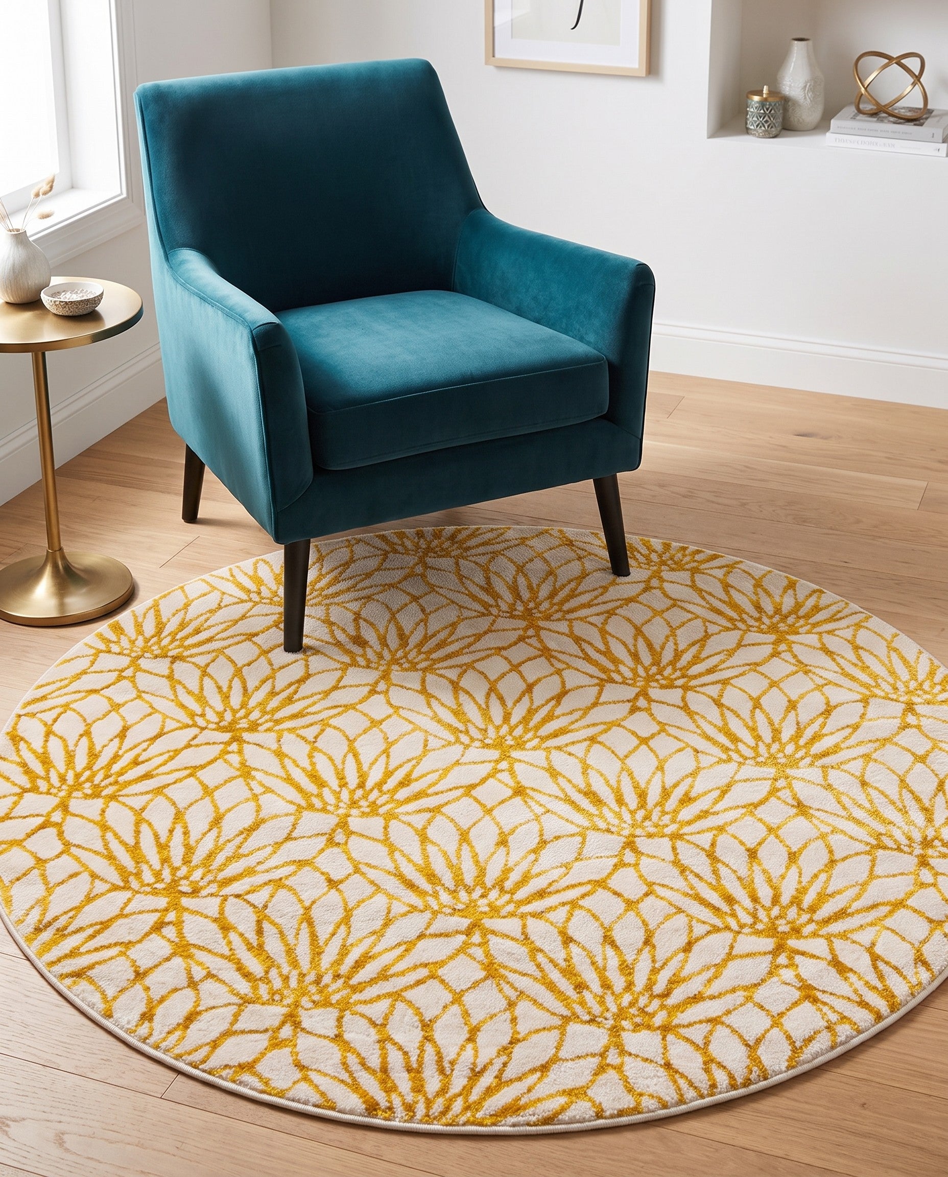 5' 3 x 5' 3 Marilyn Monroe™ Glam Dahlia Round Rug
