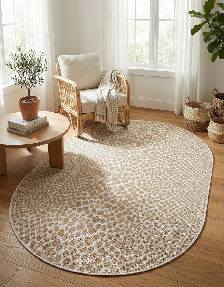 Detail image of 5' 3 x 8' Easy-Clean Jill Zarin Cape Town Indoor / Outdoor Oval Rug
