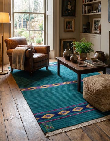 5' 9 x 7' 10 Hand Knotted Nepal Wool Rug