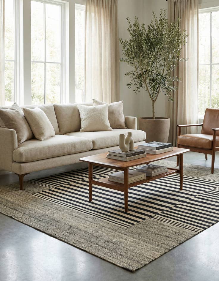 Detail image of 6' x 7' 6  Hand Woven Kilim Modern Wool Square Rug