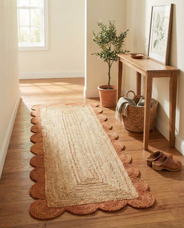  2' x 5' 1  Hand Scallop Braided Jute Runner Rug