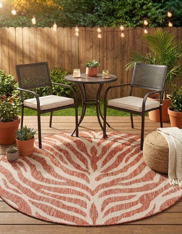 Rust Red Easy-Clean Safari Indoor / Outdoor Round Rug