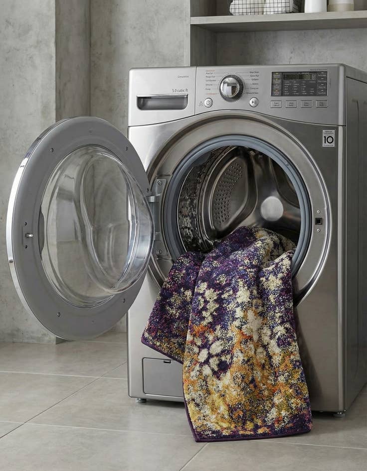 Detail image of  4' x 6'  Washable Carnevale Rug