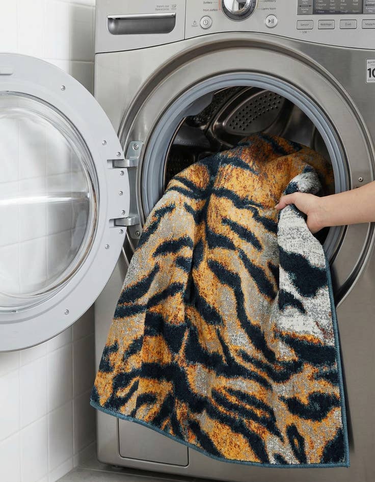 Detail image of 5' 3 x 5' 3 Kamala Washable Square Rug