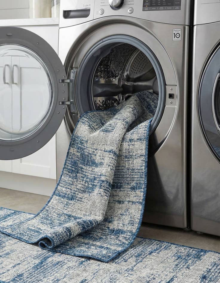 Detail image of  2' x 6'  Washable Modern Indoor / Outdoor Runner Rug