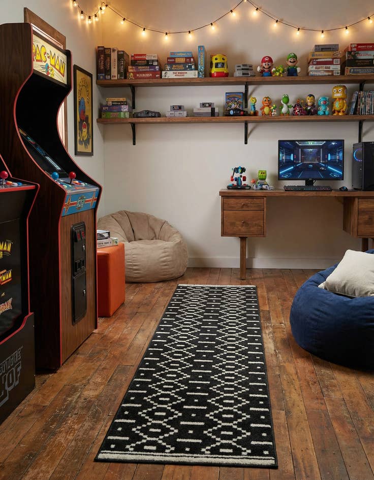 Detail image of 2' x 8' Oslo Runner Rug