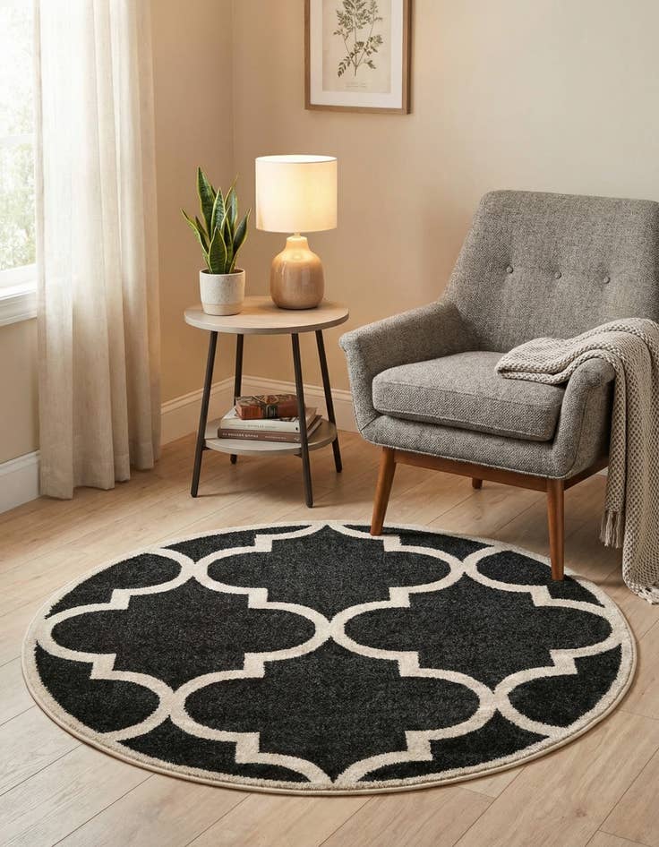 Detail image of  3' 3 x 3' 3 Lattice Round Rug