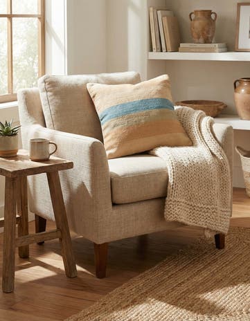 1' 7 x 1' 8 Hand Woven Pillow Wool Square Rug