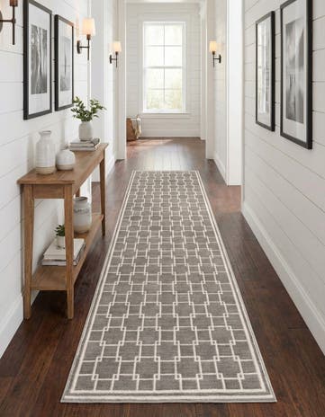 Jill Zarin 2' 7 x 10' Metropolitan Uptown Runner Rug