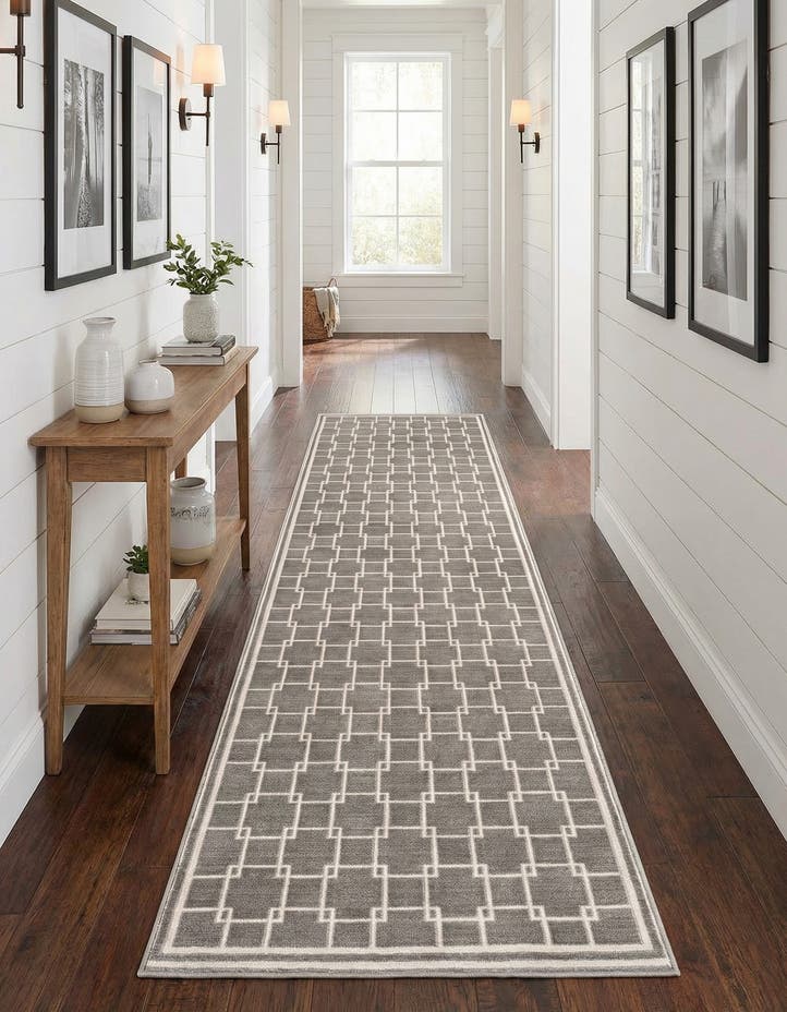 Jill Zarin 2' 7 x 10' Metropolitan Uptown Run...