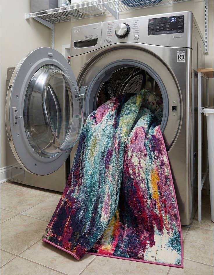 Detail image of 7' 1 x 10'  Washable Spectrum Rug