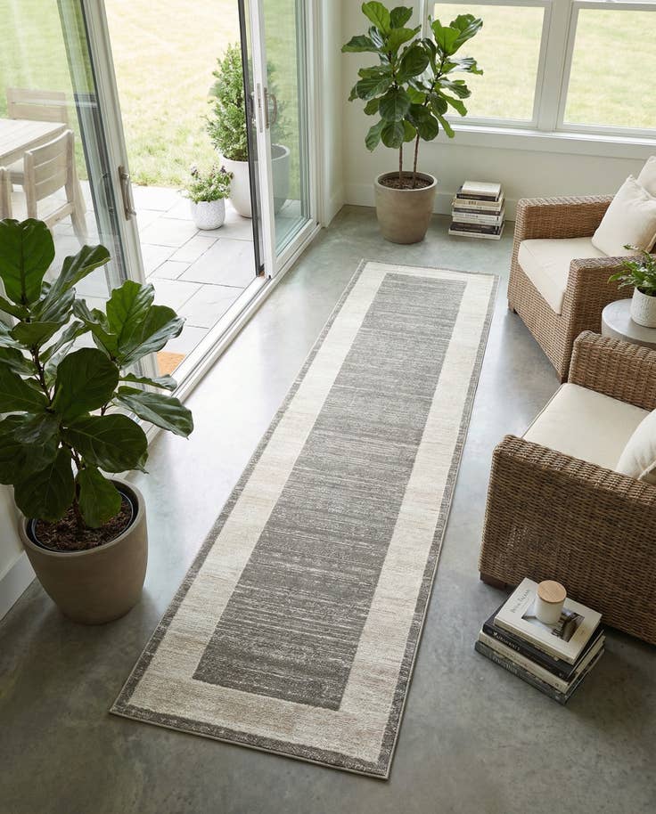 Detail image of Jill Zarin 2' 7 x 14' Uptown Yorkville Runner Rug