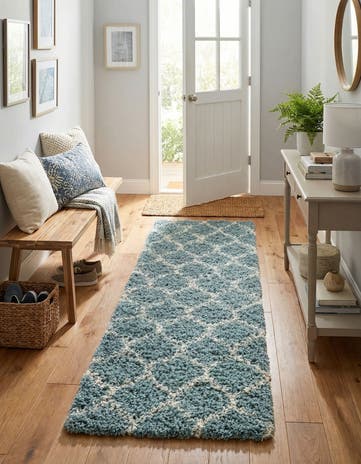 2' 7 x 10' Lattice Shag Runner Rug