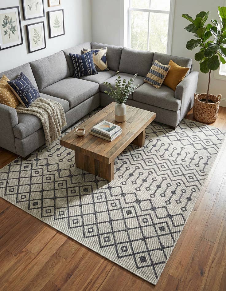 Detail image of 7' x 10'  Washable Trellis Indoor / Outdoor Rug