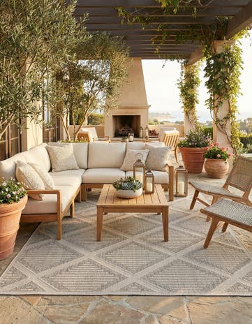 Khaki Easy-Clean Lattice Indoor / Outdoor Rug