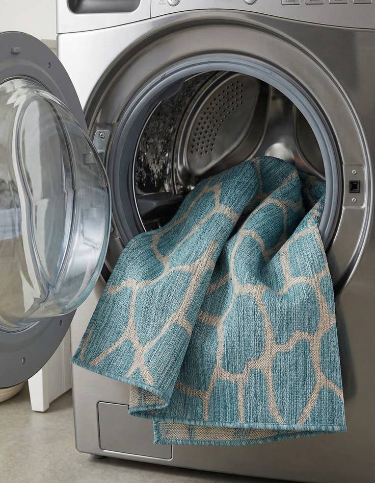 Detail image of 6' x 9'  Washable Safari Indoor / Outdoor Rug