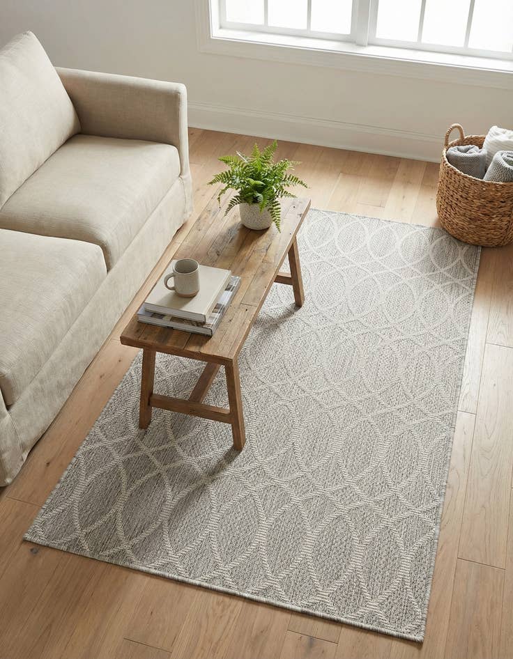 Detail image of 3' x 5' 3 Easy-Clean Trellis Indoor / Outdoor Rug