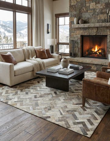 5' x 7' 10 Cowhide Leather Rug