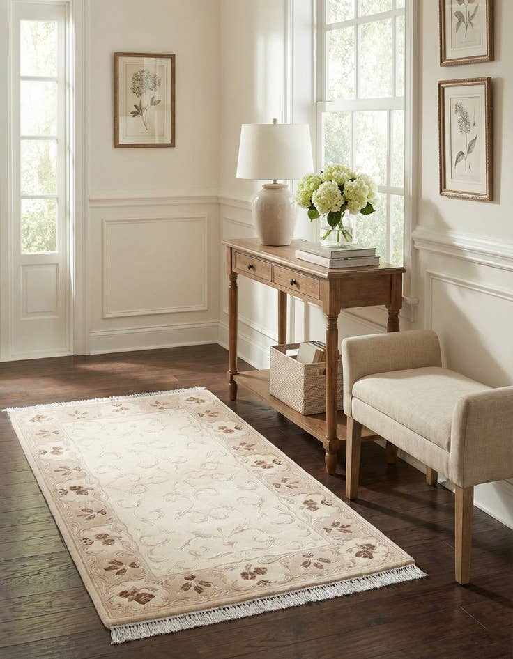 Detail image of  2' 8 x 4' 11  Hand Knotted Darya Wool Rug