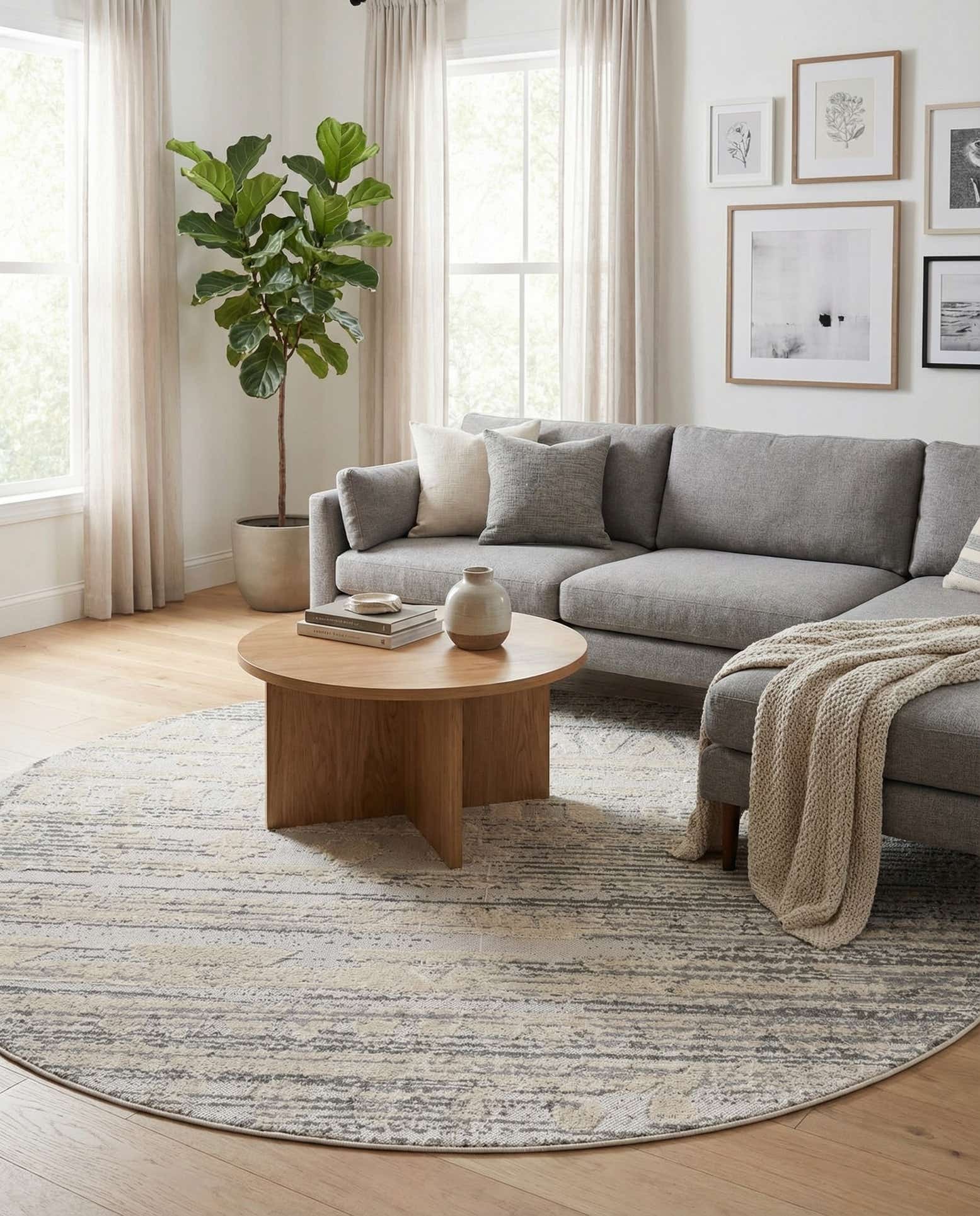 7' x 7' Arlo Round Rug