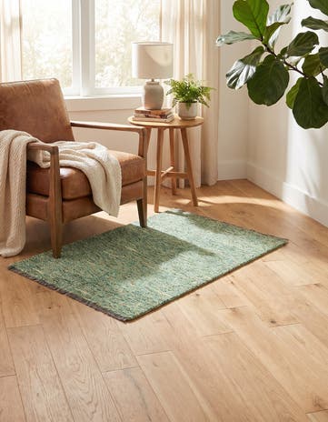 2' 8 x 4' 2 Hand Knotted Darya Wool Rug