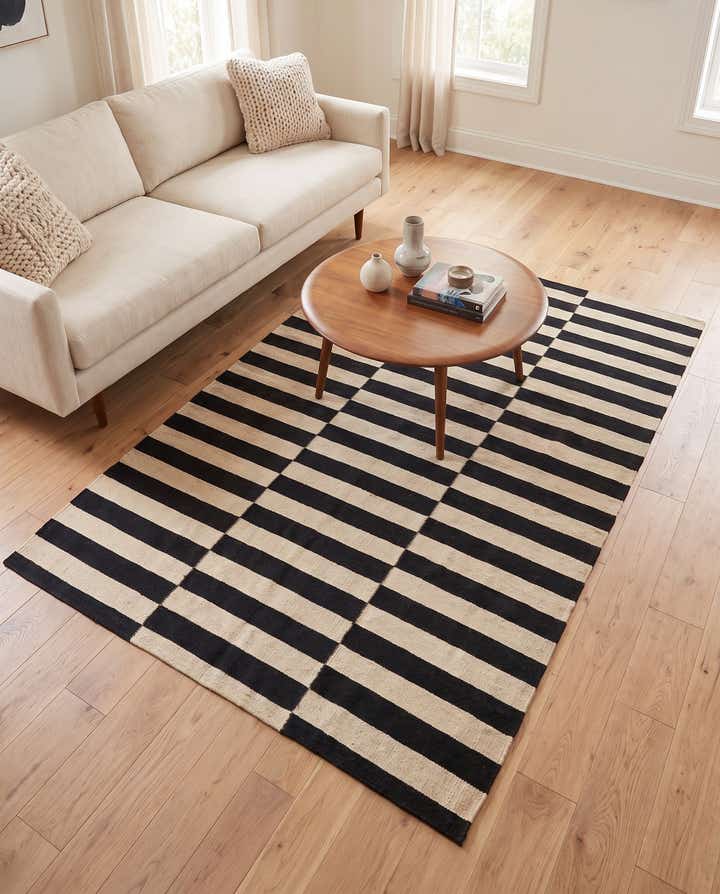 4' 2 x 6' Hand Woven Kilim Modern Wool Rug
