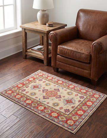 2' 9 x 4' 3 Hand Knotted Kazak Rug