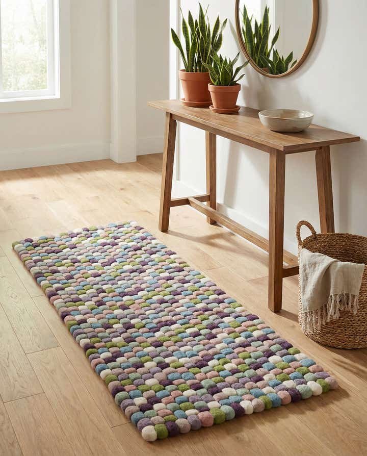 2' x 4' 1 Felt Ball Wool Runner Rug