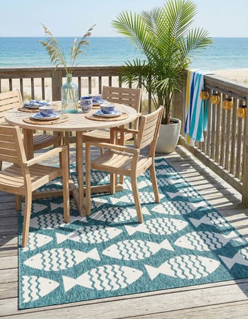 5' 3 x 8' Easy-Clean Coastal Indoor / Outdoor Rug