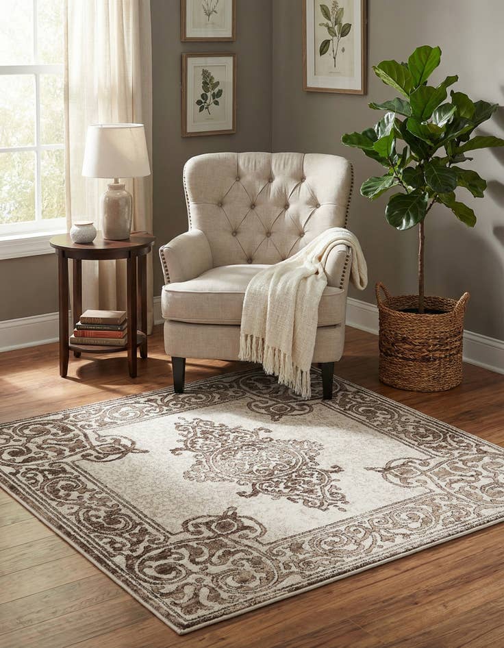 Detail image of 3' 3 x 3' 3 Hermitage Square Rug