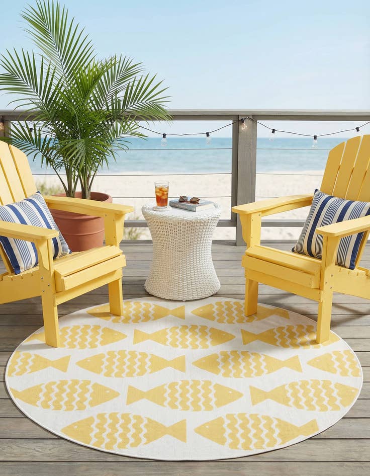 Detail image of  6' 1 x 6' 1  Washable Coastal Indoor / Outdoor Round Rug