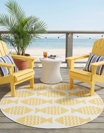 6' 1 x 6' 1 Easy-Clean Coastal Indoor / Outdoor Round Rug