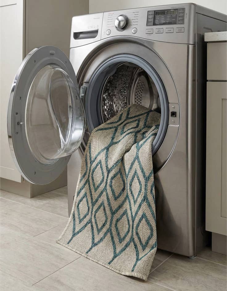 Detail image of 2' x 3'  Washable Jill Zarin Turks and Caicos Indoor / Outdoor Rug