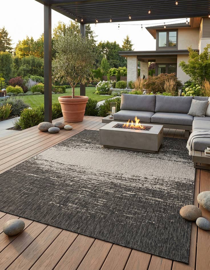 Detail image of 8' x 10' 10  Washable Modern Indoor / Outdoor Rug