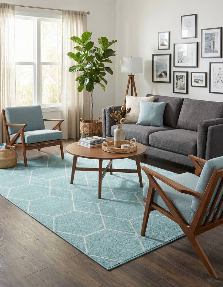 Detail image of  7' x 10' Lattice Frieze Rug