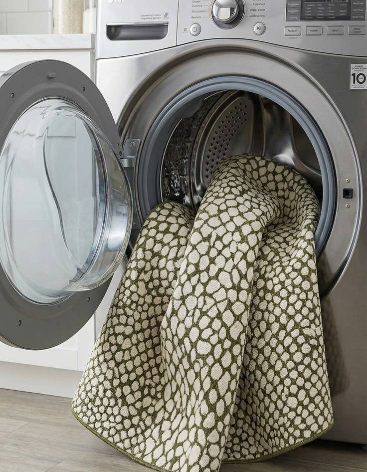 Detail image of 7' 10 x 10'  Washable Jill Zarin Cape Town Indoor / Outdoor Oval Rug