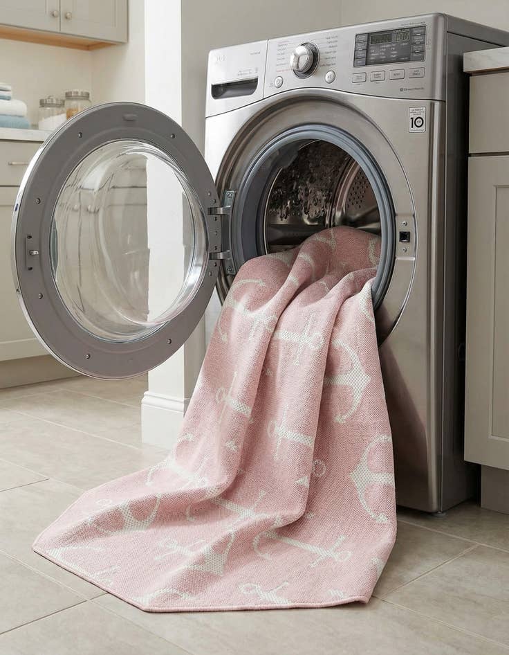 Detail image of 5' 3 x 5' 3  Washable Coastal Indoor / Outdoor Octagon Rug