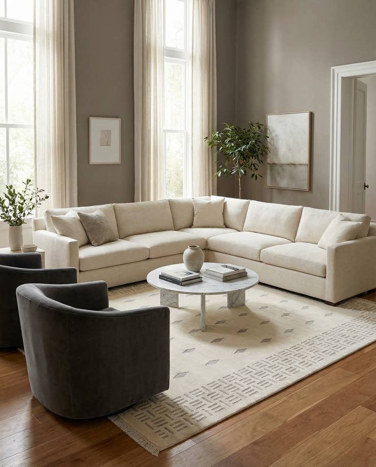 Detail image of 6' 7 x 9' 10 Hand Knotted Darya Wool Rug