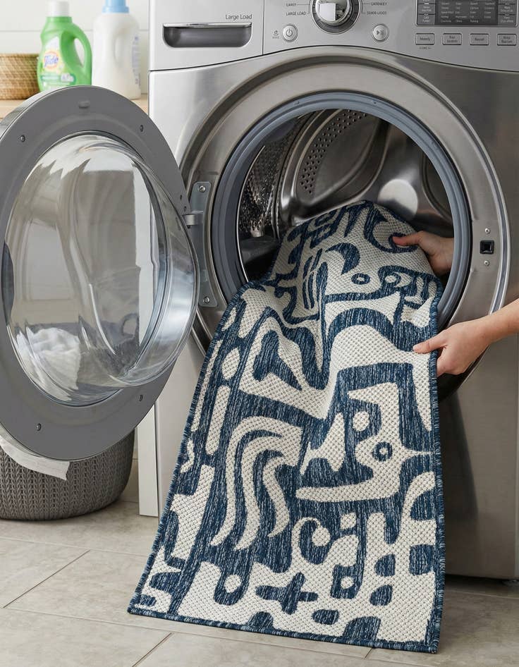 Detail image of  2' x 6'  Washable Modern Indoor / Outdoor Runner Rug