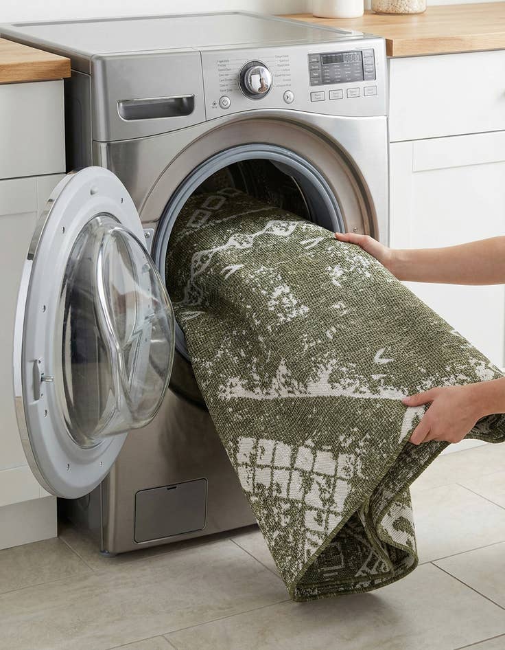 Detail image of  6' x 9'  Washable Bohemian Indoor / Outdoor Rug