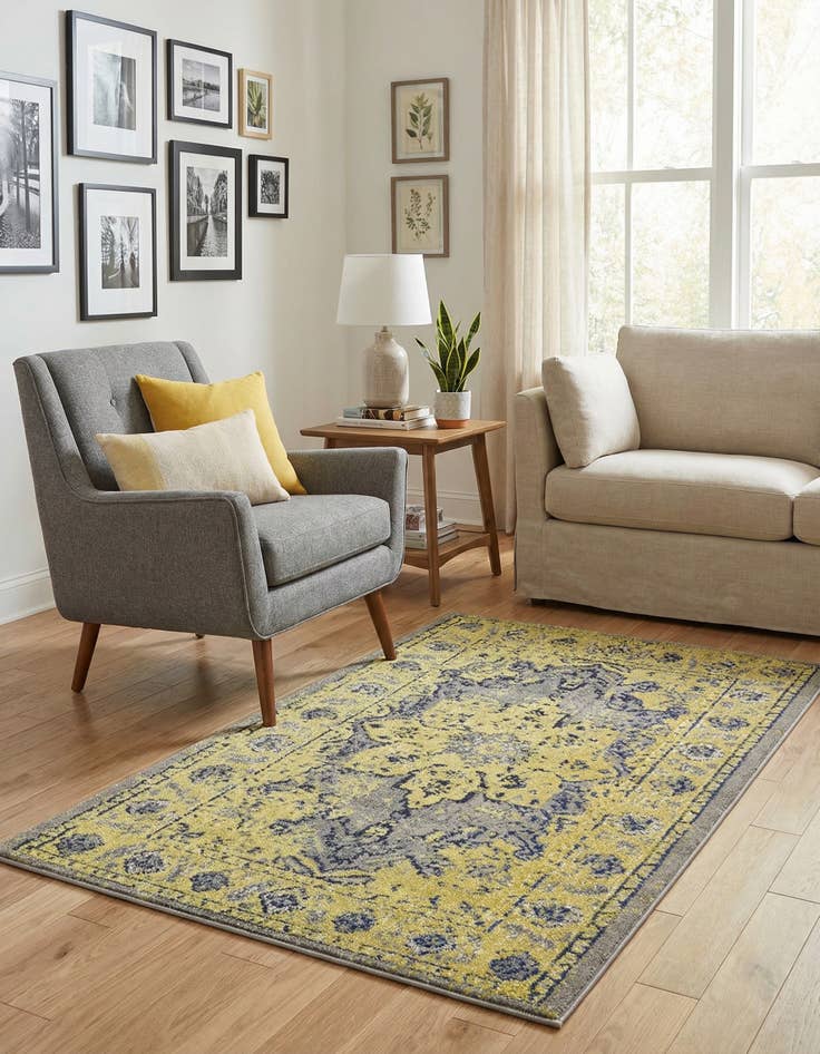 Detail image of  3' 3 x 5' 3  Washable Fleur Rug