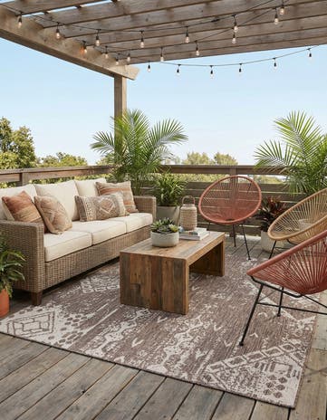 7' x 7' Easy-Clean Bohemian Indoor / Outdoor Square Rug