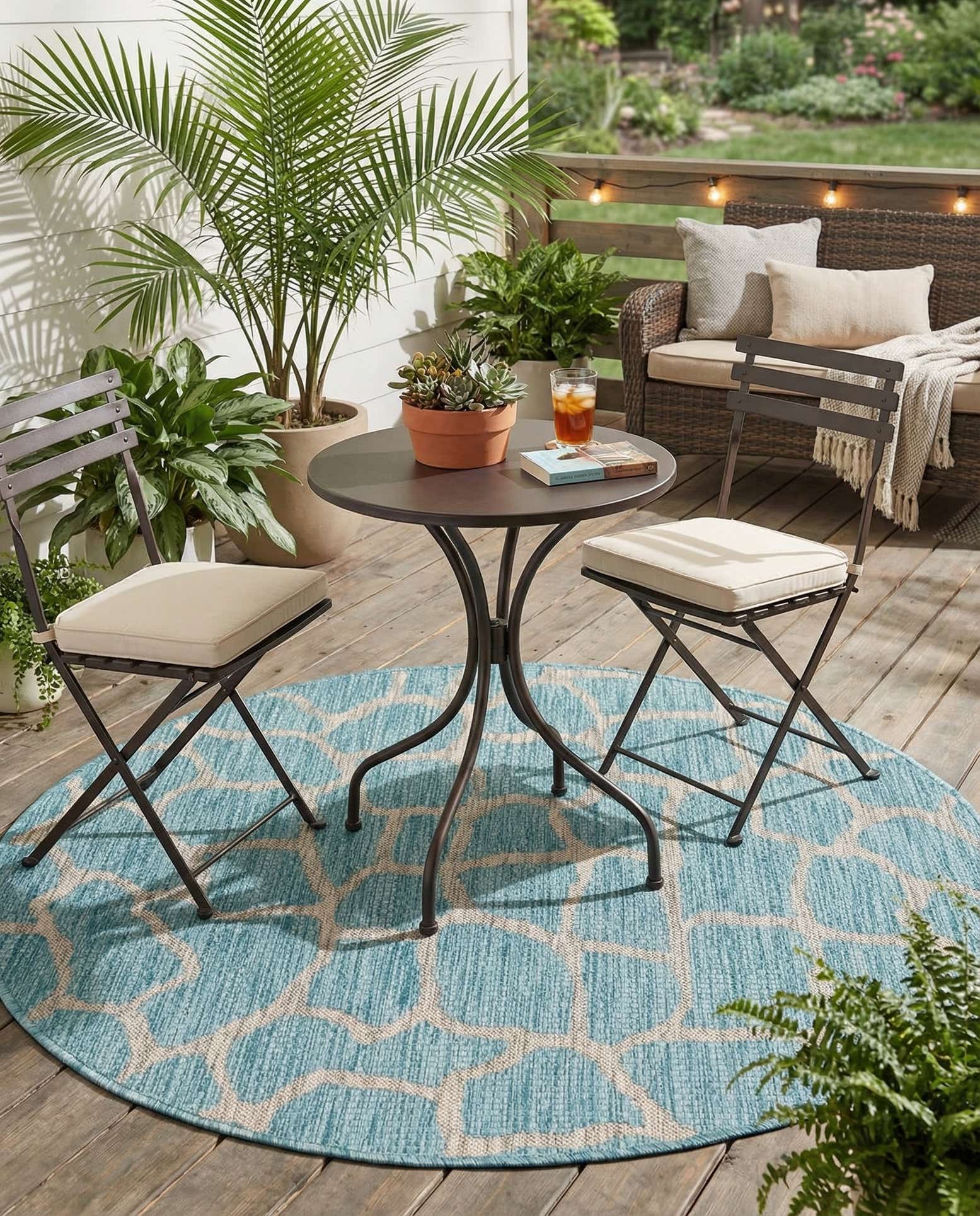 4' x 4' Easy-Clean Safari Indoor / Outdoor Round Rug
