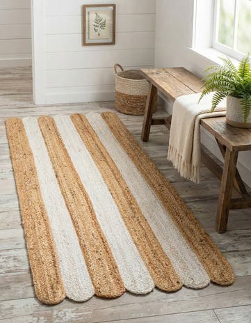 2' x 4' 1 Handmade Scallop Braided Jute Runner Rug